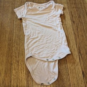 Kyte BABY bodysuit in Blush 3-6m